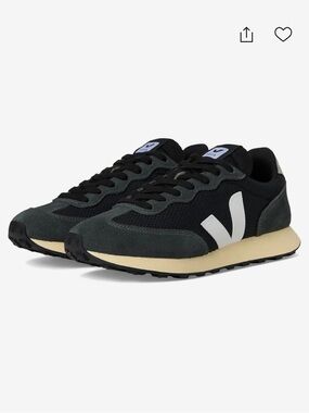 Veja Black Rio Branco II Low-Top Sneaker with White V Logo